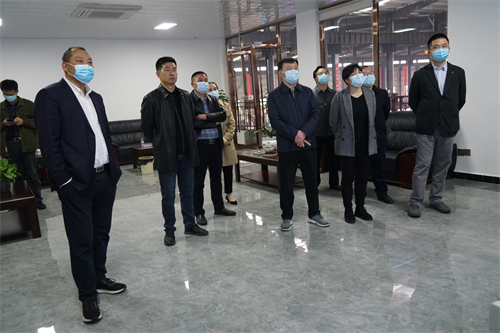 2021-11-20省發(fā)改委來張家界萬眾實業(yè)集團(tuán)有限公司調(diào)研工作(省辦公室主任夏文斌、市發(fā)改委黨組書記龍維務(wù)）